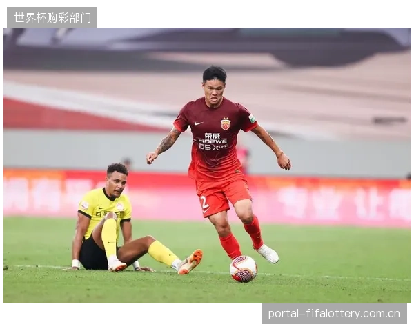 后防大将李昂回归，穆斯卡特后防线轮换将获得更多空间。